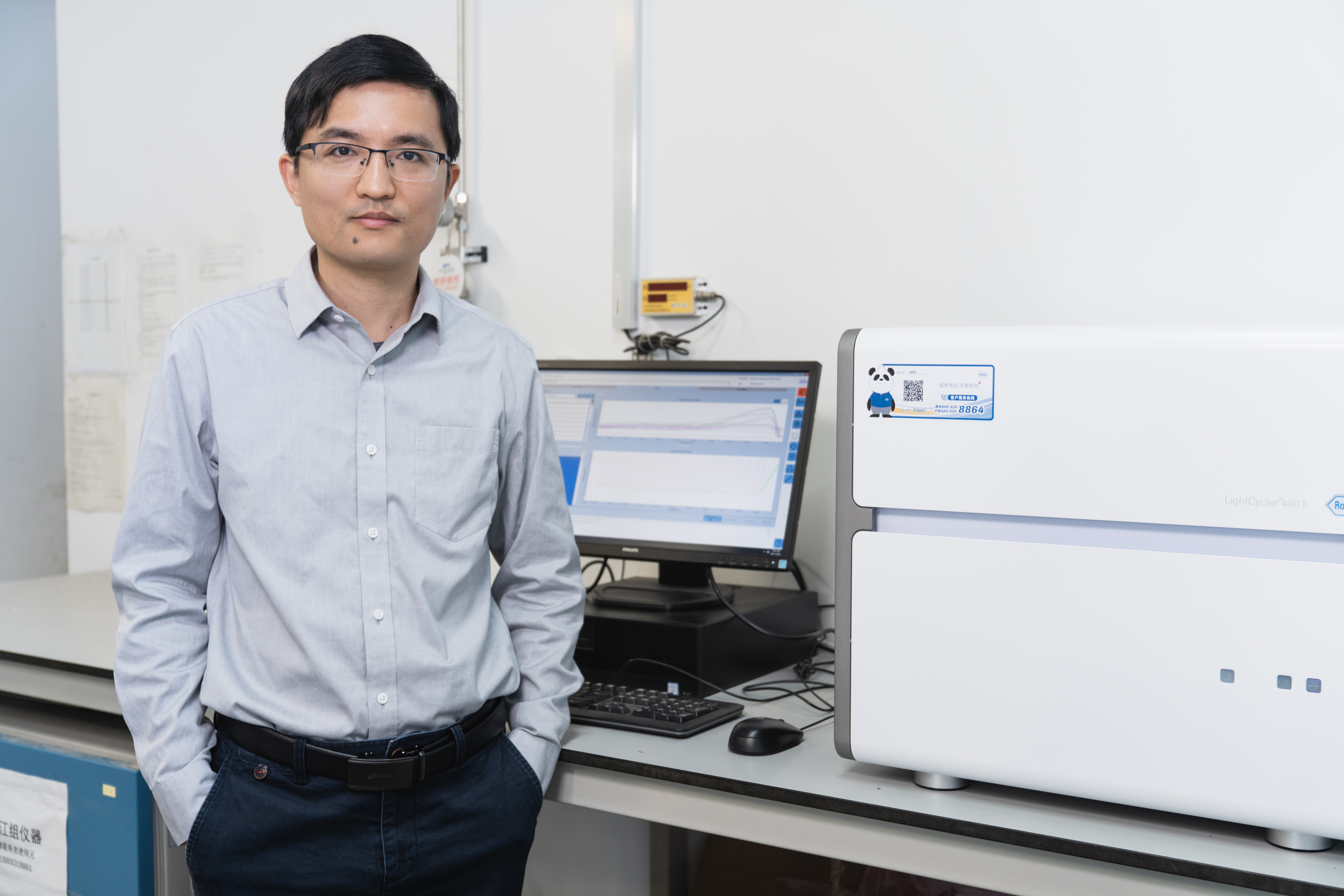 4年前同一天三國(guó)同時(shí)發(fā)文，如今上科大另辟蹊徑，發(fā)現(xiàn)超迷你基因編輯器